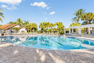 Oasis Delray Beach Apartments in Delray Beach, FL - Foto de edificio - Building Photo
