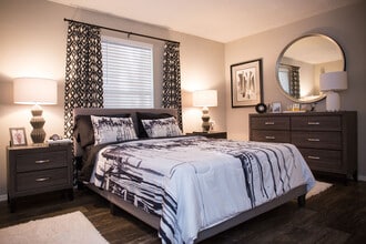 Brooks Crossing Apartments in Riverdale, GA - Building Photo - Building Photo