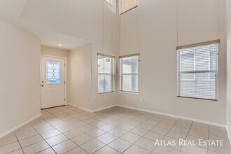 5518 Avent Ferry St in Las Vegas, NV - Building Photo - Building Photo