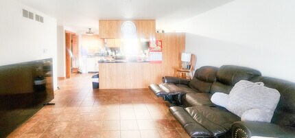 6625 Washington Ave in Mount Pleasant, WI - Building Photo - Building Photo