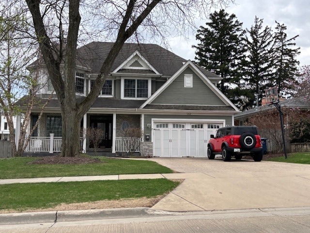 property at 143 W Chicago Ave