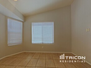 12382 W Hopi St in Avondale, AZ - Building Photo - Building Photo