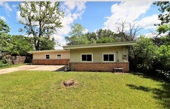 155 Algonquin St in Park Forest, IL - Foto de edificio - Building Photo