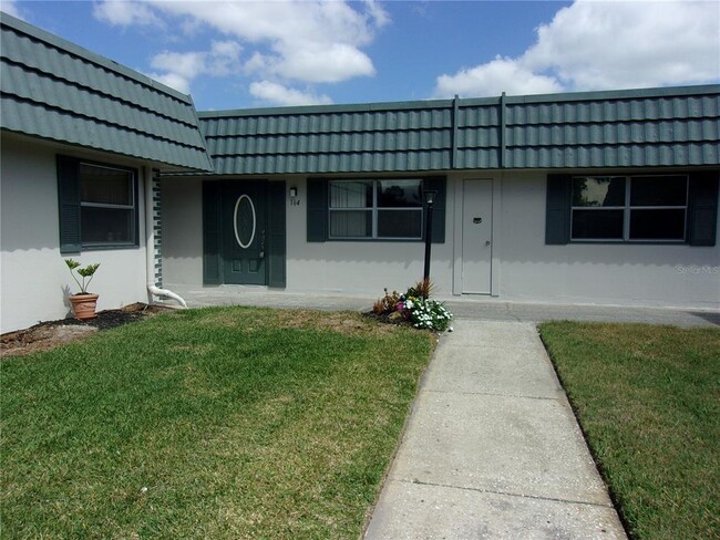 property at 1811 Bedford Ln