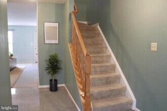 22909 Benson Terrace in Sterling, VA - Building Photo - Building Photo