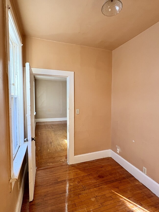 207 E Burleigh St in Milwaukee, WI - Building Photo - Building Photo