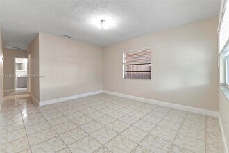 3507 SW 25th Ter in Miami, FL - Building Photo - Building Photo