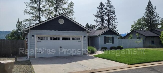 property at 1775 Daffodil Ln