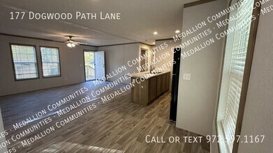177 Dogwood Path Ln in Hendersonville, NC - Building Photo - Building Photo
