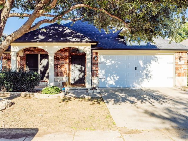 2005 Michelle Creek Dr in Little Elm, TX - Building Photo