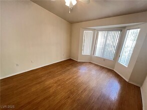 2227 Hallston St in Las Vegas, NV - Building Photo - Building Photo