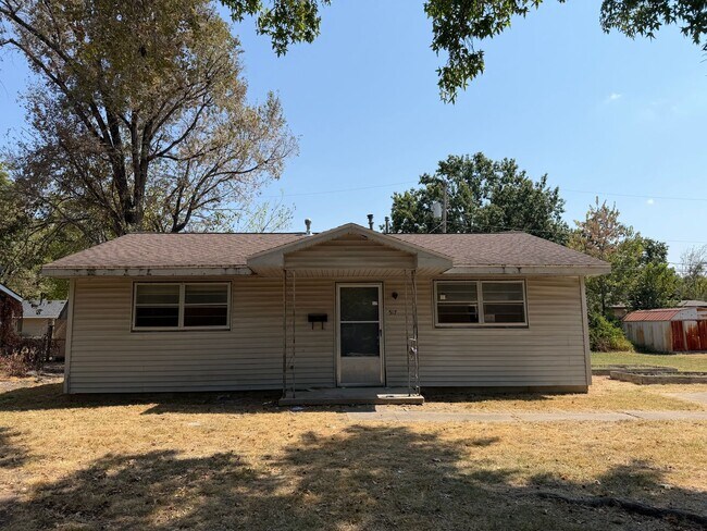 property at 517 C St SE
