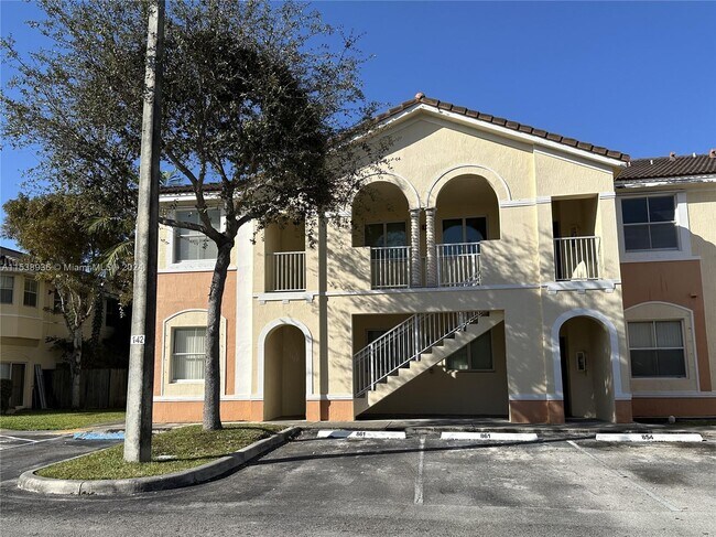 1651 SE 28th Ct, Unit 201 in Homestead, FL - Building Photo - Building Photo