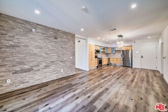 1234 Wilshire Blvd in Los Angeles, CA - Building Photo - Building Photo