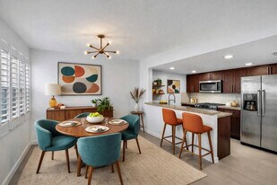 4550 SW 68th Ct in Miami, FL - Building Photo