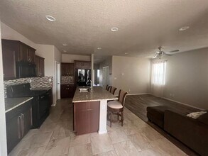 1741 Valle Vista Rd NW in Los Lunas, NM - Building Photo - Building Photo