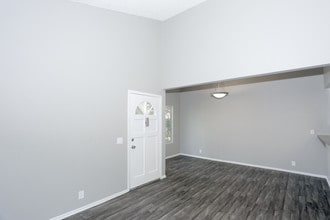 Harborview in San Pedro, CA - Foto de edificio - Interior Photo