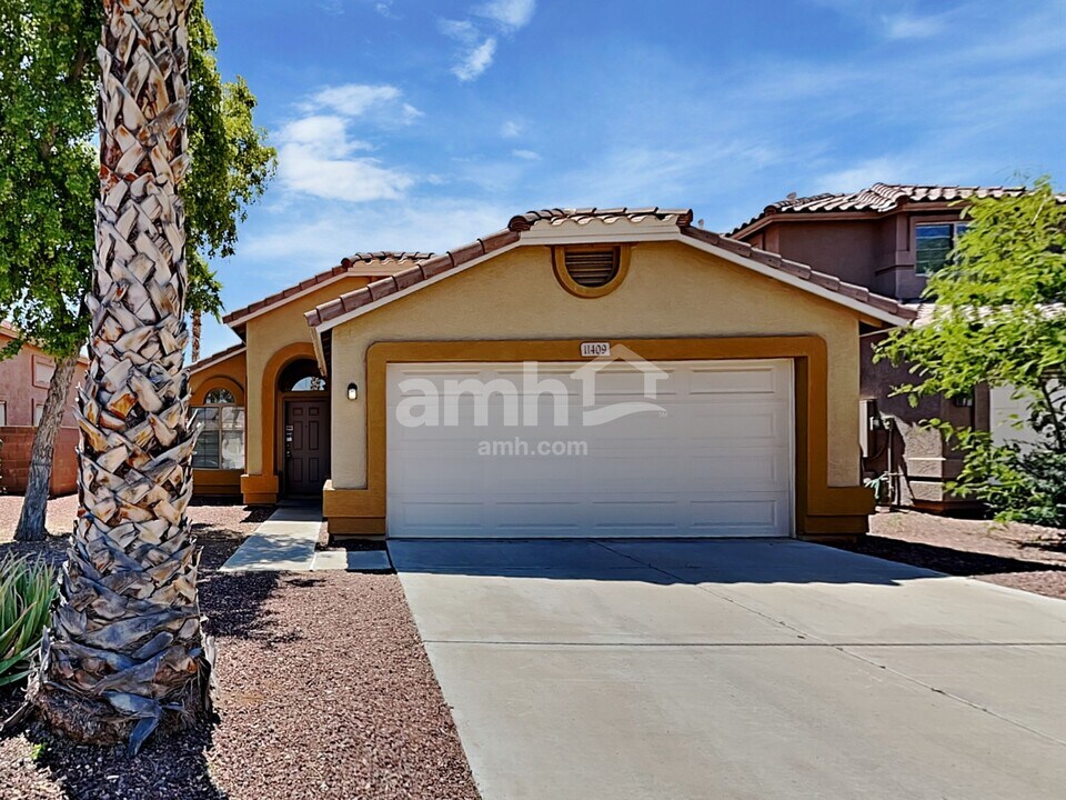 11409 W Davis Ln in Avondale, AZ - Building Photo