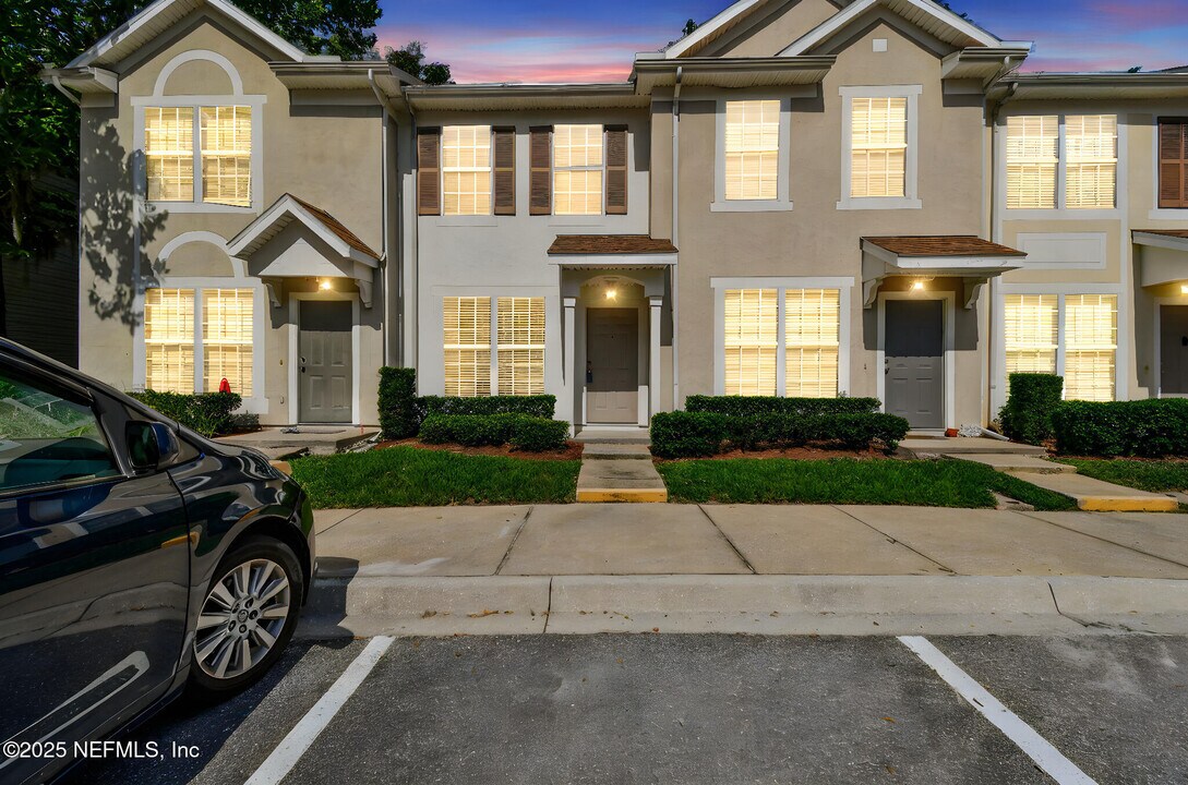 3542 Lone Tree Ln in Jacksonville, FL - Building Photo