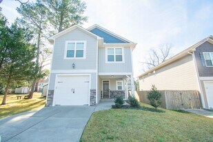 915 Carolina Ave in Fayetteville, NC - Building Photo