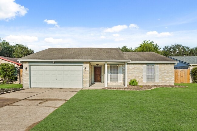 property at 1426 Ashwood Dr