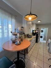 732 S Kern Ave in East Los Angeles, CA - Building Photo - Building Photo