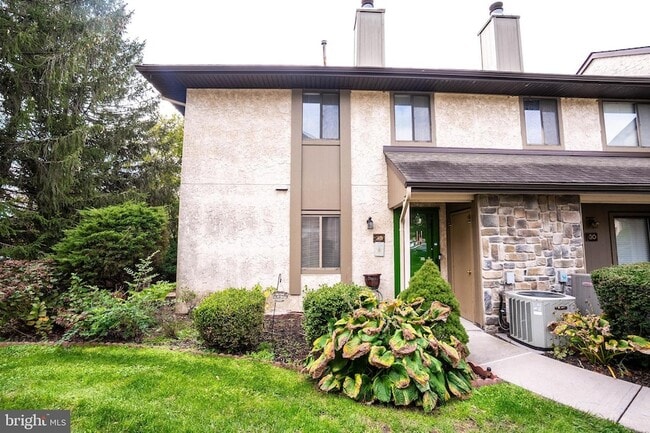 29 Hampshire Dr