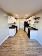 1222 Holly St in Oceanside, CA - Building Photo - Building Photo