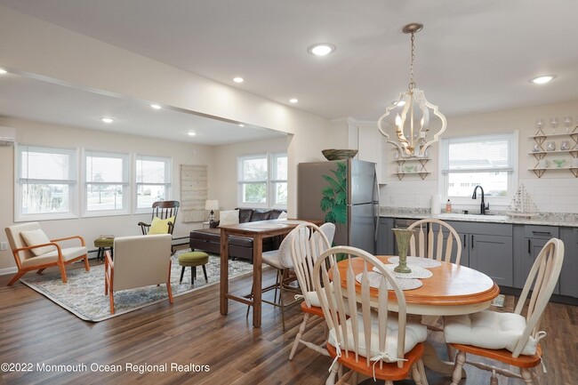 48 Valentine St in Monmouth Beach, NJ - Building Photo - Building Photo
