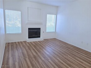 6014 Vegas Dr in Las Vegas, NV - Building Photo - Building Photo
