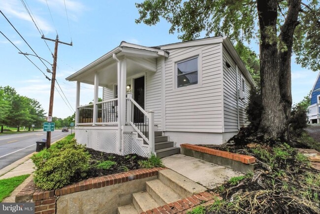 property at 3315 King St