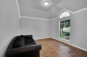 8209 Holly Hock Dr in Arlington, TX - Building Photo - Building Photo