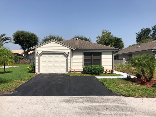 property at 2555 Bedford Mews Dr