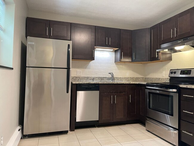 290 Grove St in Newton, MA - Building Photo - Building Photo