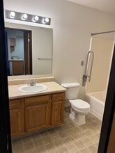 Oak Terrace in Traverse City, MI - Foto de edificio - Building Photo