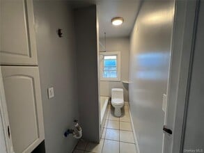 400 Dyckman St in Peekskill, NY - Building Photo - Building Photo