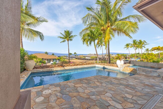 614 Anapuni Loop in Lahaina, HI - Building Photo - Building Photo