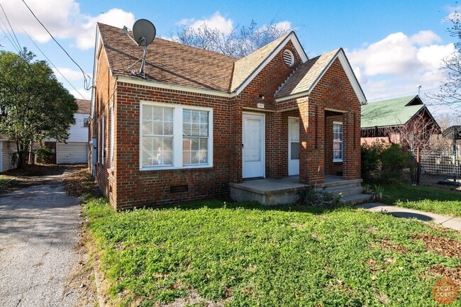 property at 1307 Durham Ave