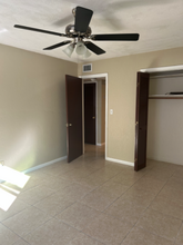 243 Castlewood Dr in North Palm Beach, FL - Building Photo - Building Photo