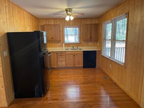60 Pine Thicket Ln in Brevard, NC - Foto de edificio - Building Photo