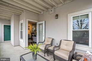 12016 Taliesin Pl in Reston, VA - Building Photo