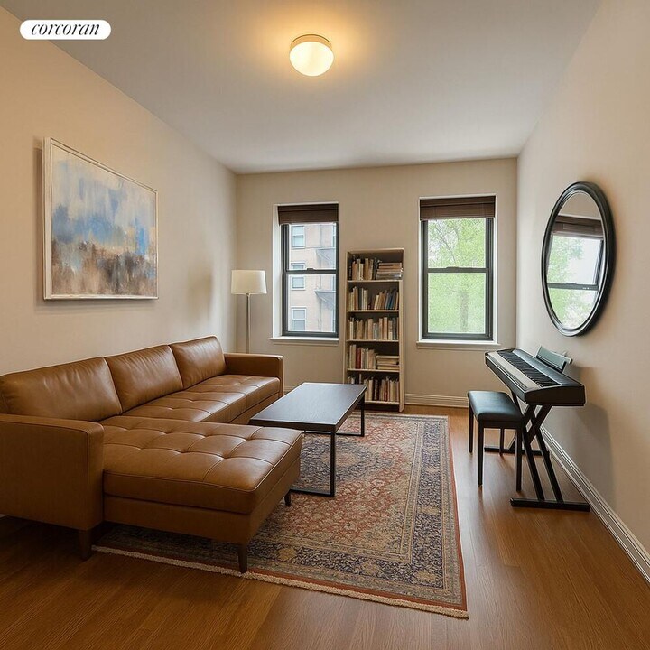 16 W 95th St in New York, NY - Building Photo
