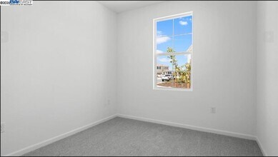 3000 Red Canard Wy in Roseville, CA - Building Photo - Building Photo