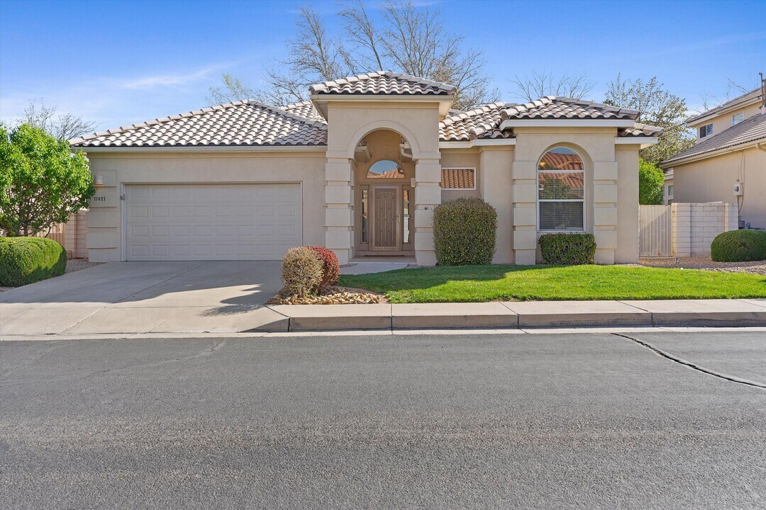 11421 Desert Classic Ln NE in Albuquerque, NM - Building Photo