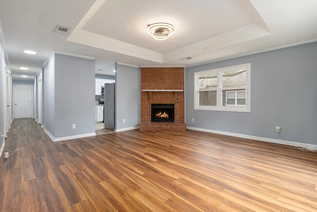 1117 Summer Brook Rd in Atlanta, GA - Foto de edificio - Building Photo