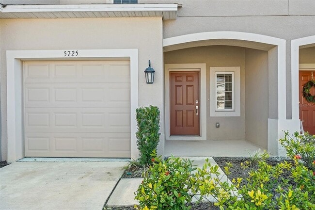 5725 Haven Ter in Nokomis, FL - Foto de edificio - Building Photo