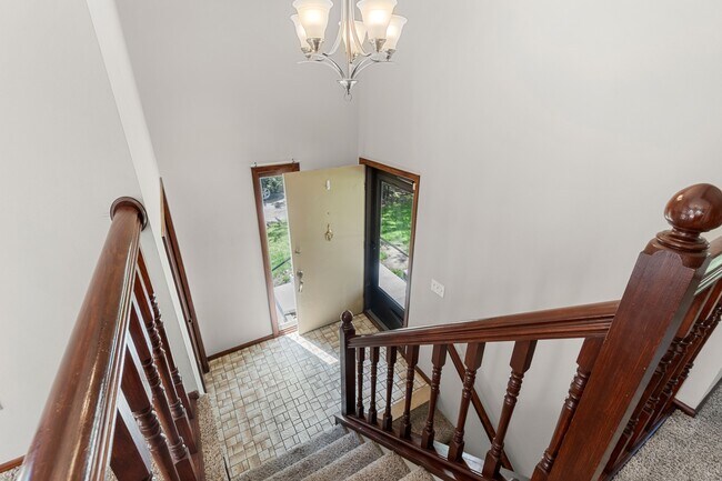 9774 Dorset Ln in Eden Prairie, MN - Building Photo - Building Photo