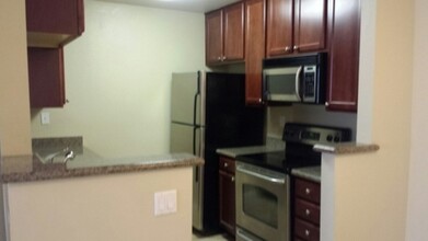 1141 Yarwood Ct in San Jose, CA - Building Photo - Building Photo