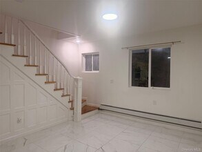 79 Monhagen Ave in Middletown, NY - Foto de edificio - Building Photo