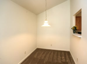 Ridgeview Apartments in Statesville, NC - Building Photo - Interior Photo